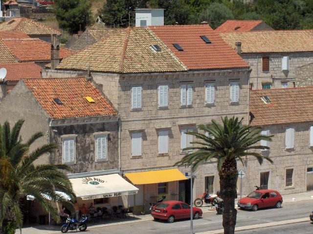 Croatia-Apartment-Vis-Private accommodation