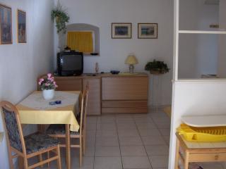 Croazia-Appartamento-Bol-Alloggio privato