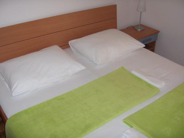 Hrvatska-Apartman-Bol-Privatni smještaj