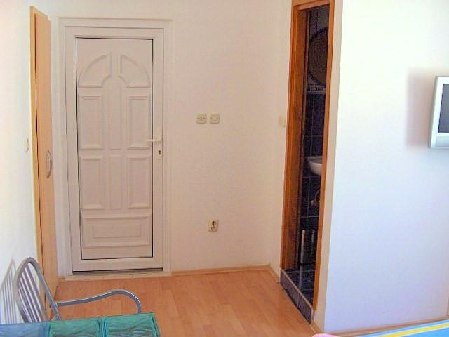 Croatia-Room-Split-Private accommodation