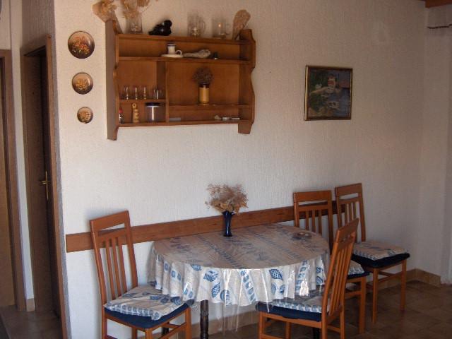 Croatia-Apartment-Mandre-Private accommodation