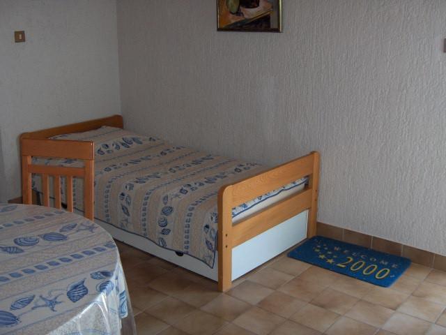 Croatia-Apartment-Mandre-Private accommodation