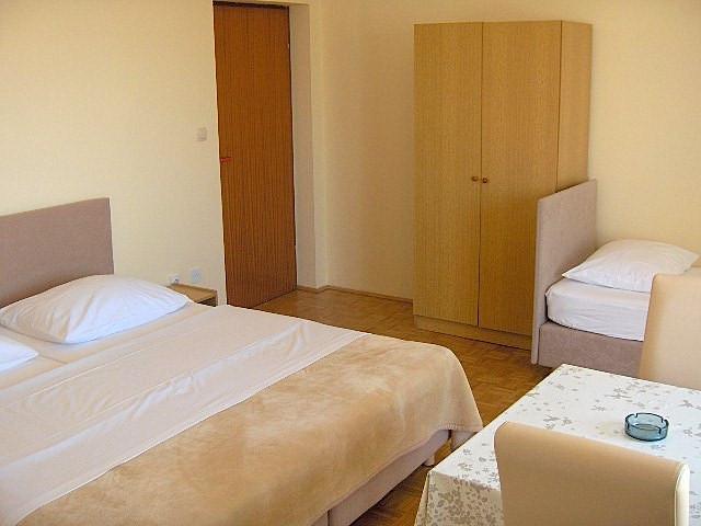 Croatia-Room-Sukosan-Private accommodation