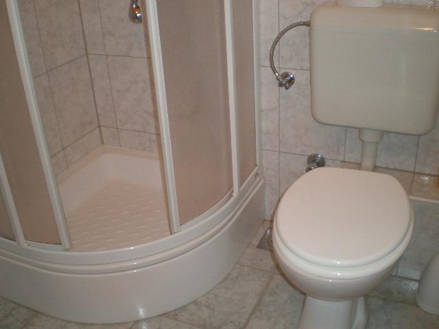 Kroatien-Studioapartment-Kastel Luksic-Privatunterkünfte 