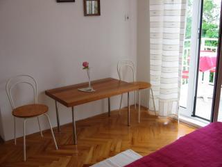 Croatia-Room-Hvar-Private accommodation