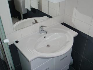 Croazia-Appartamento-Baska Voda-Alloggio privato