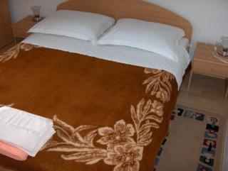 Croatia-Apartment-Vis-Private accommodation