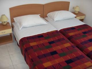 Hrvatska-Apartman-Bol-Privatni smještaj