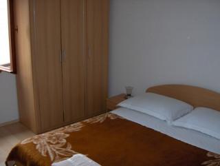 Croatia-Apartment-Vis-Private accommodation