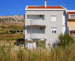 Apartment B2 in Pag